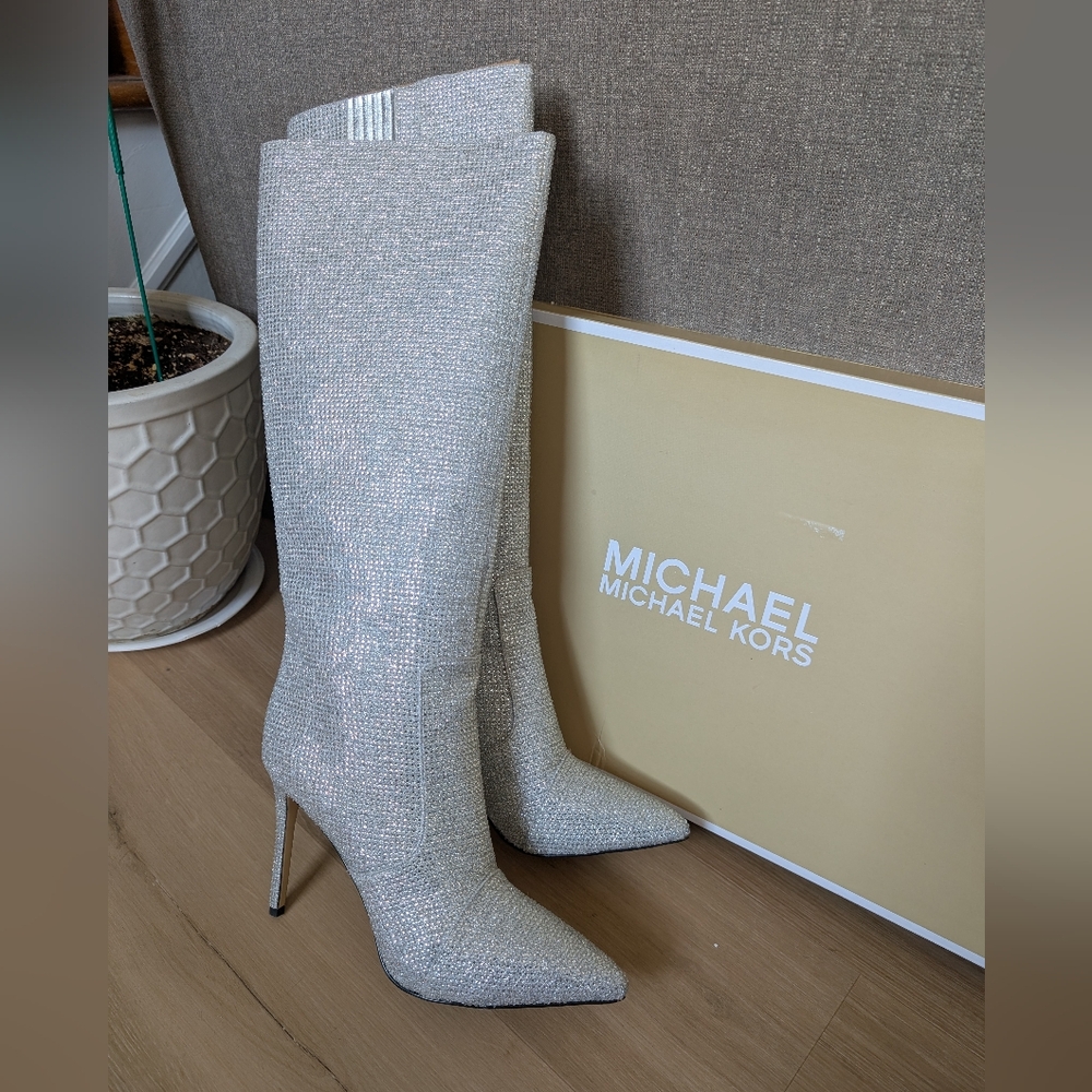 SOLD ✅Michael Kors Silver Women's Boots